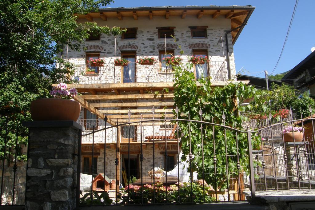 Monte Emilius Alloggio Ad Uso Turistico Vda Saint Christophe N 0002 Екстериор снимка